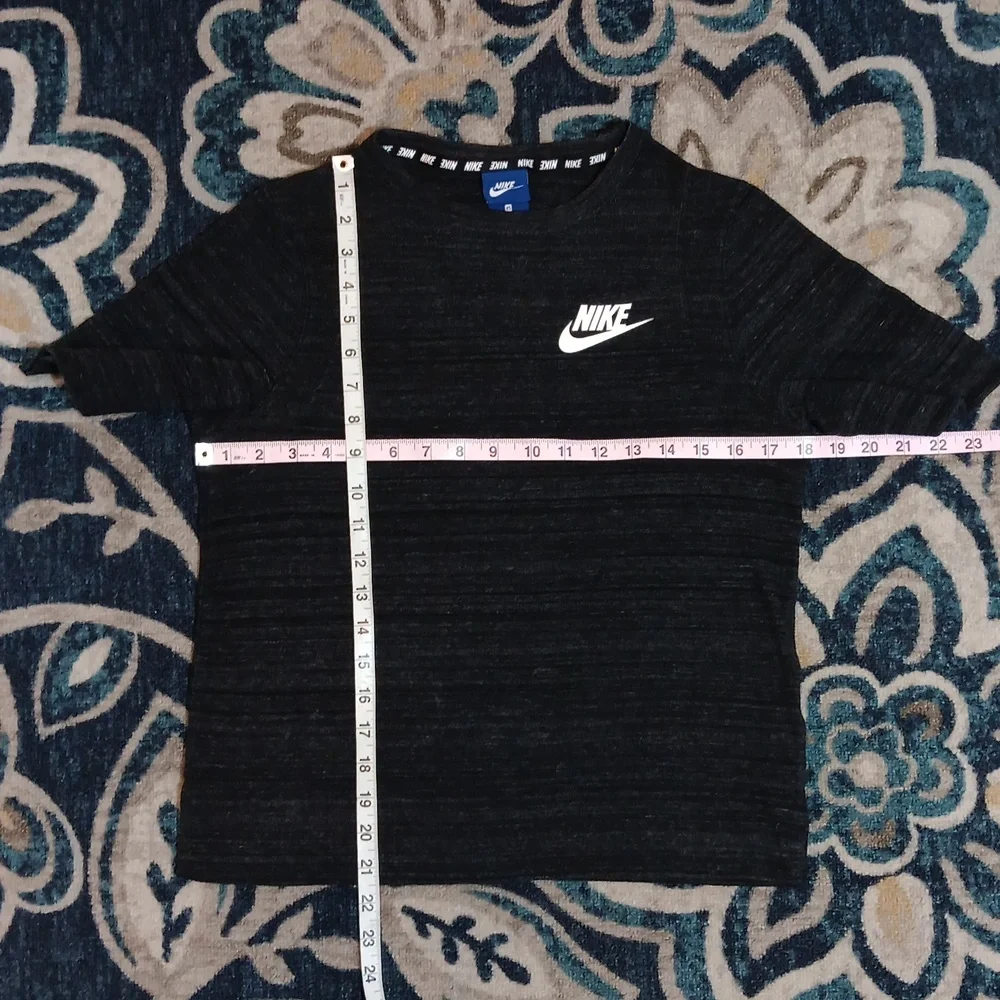Nike gray & black knit oversize short sleeve tshirt top women's XS